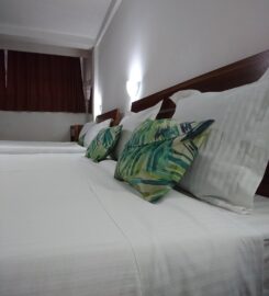 Hôtel Le Pousse Pousse